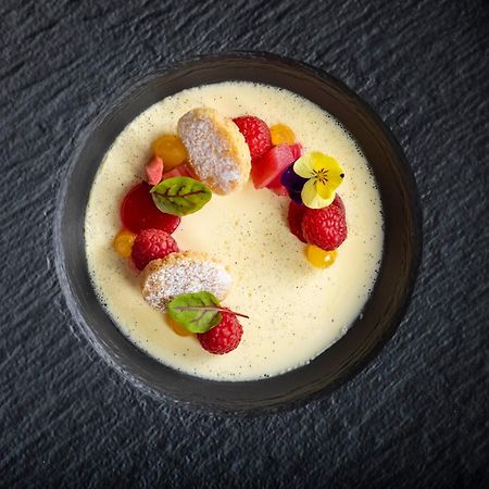 The Lake Isle Restaurant With Rooms Uppingham Exteriér fotografie